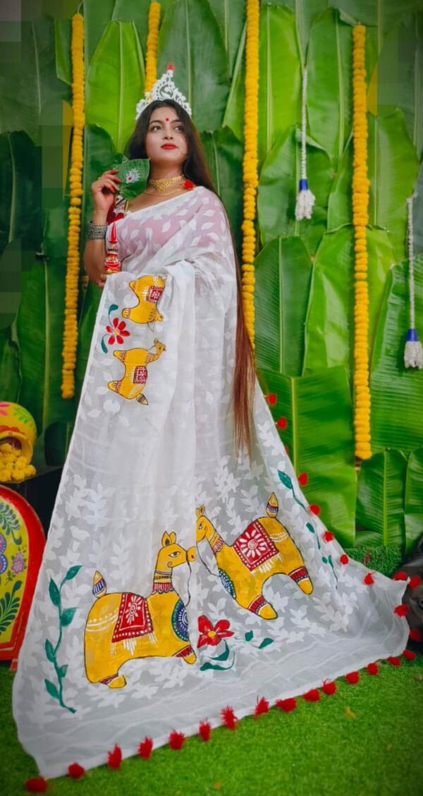 white jamdani saree