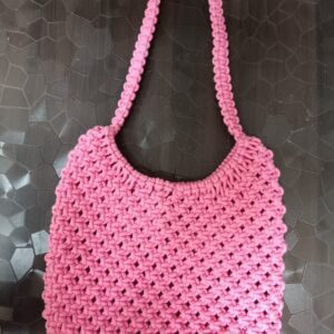 Crochet bag using T-shirt yarn. Fast crocheted accessories 
